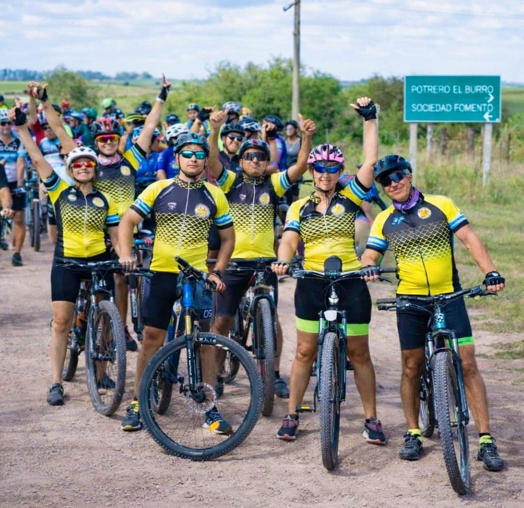 Equipo Grand Team — foto 3